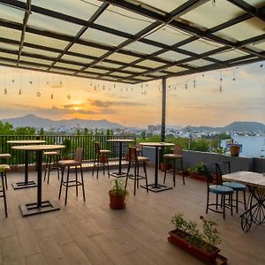 Majestic Hotel And Restro